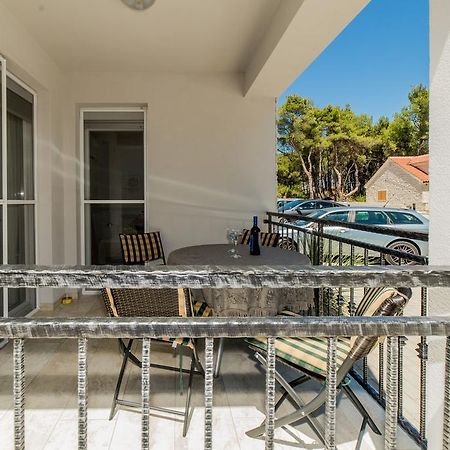 Apartments Boras Vir Exterior photo